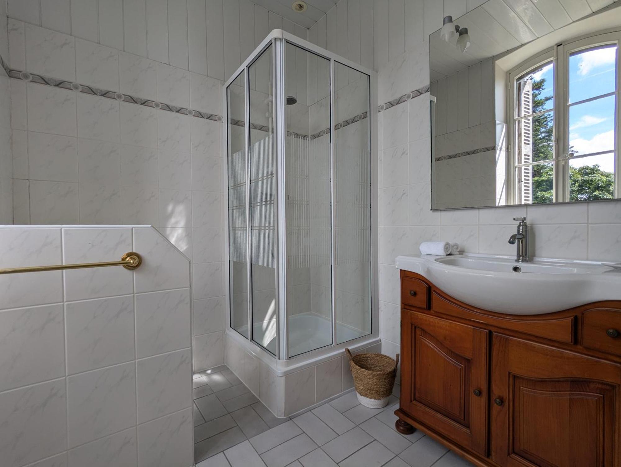 Bed and Breakfast Domaine Du Faure à Chadurie Chambre photo