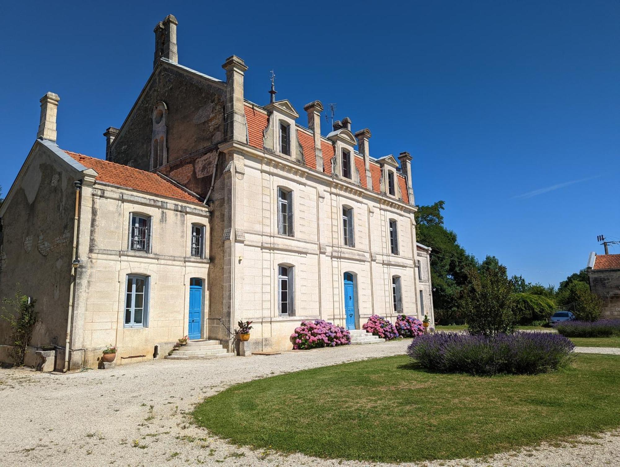 Bed and Breakfast Domaine Du Faure à Chadurie Extérieur photo